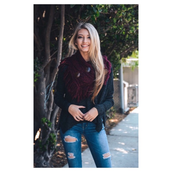 Fall/Winter New Arrival, Crochet Scarf - Picture 4 of 4