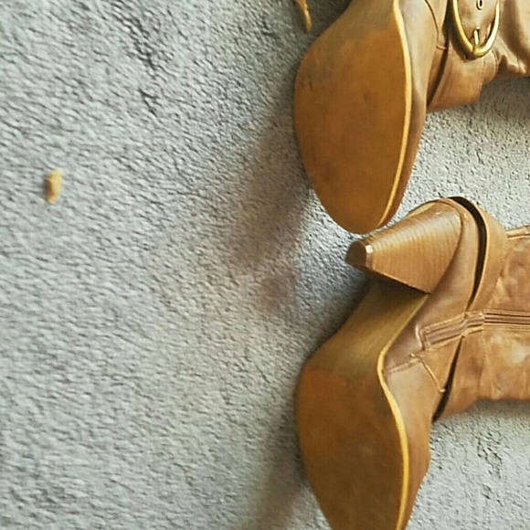 Brown Steve Madden Shoes - Picture 2 of 2