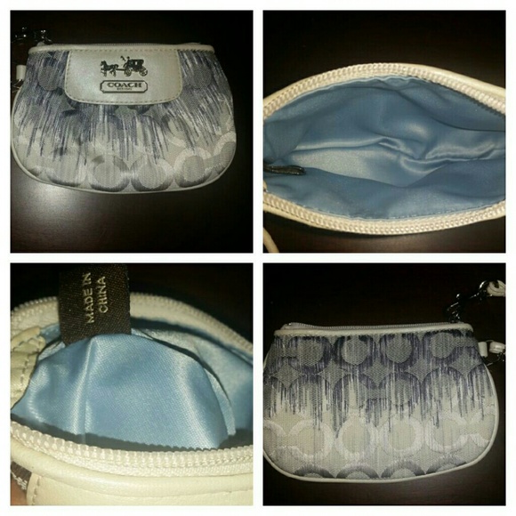 ❤❤❤SOLD❤❤❤Clearance!!! 😃Coach wristlet