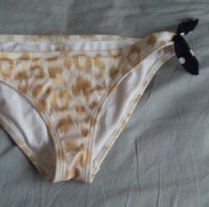 Victoria's Secret Cheetah Bottoms M
