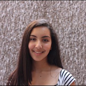 Meet your Posher, Gabriela