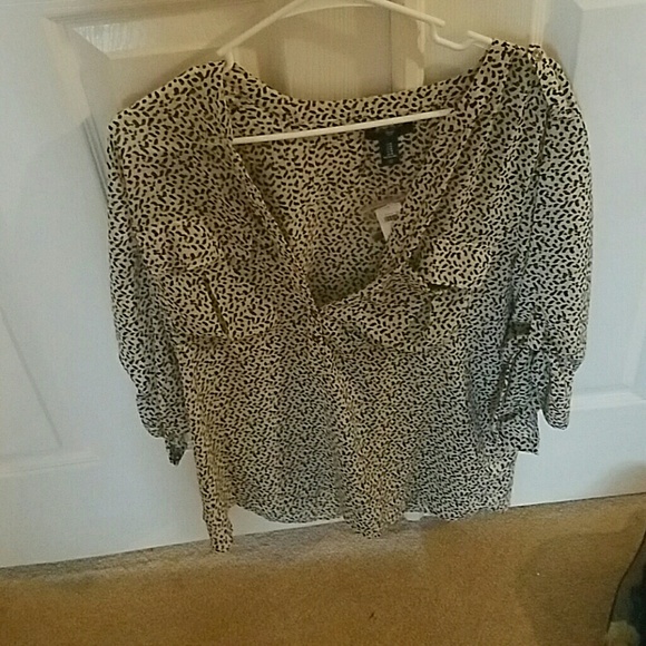 Gap shirt