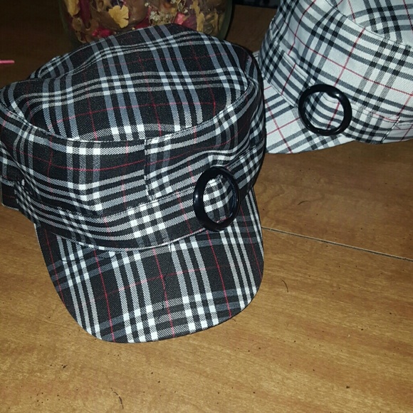 Black plaid hat