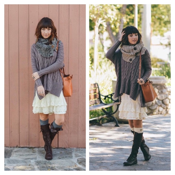 Fall/Winter New Arrival, Chunky Infinity Scarf - Picture 3 of 4