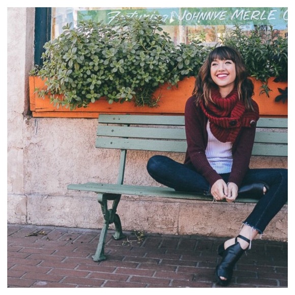 Fall/Winter New Arrival, Chunky Infinity Scarf - Picture 4 of 4