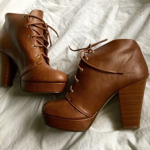 Brown Lace Up Healed Boots