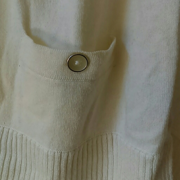 Sweater - Picture 3 of 4