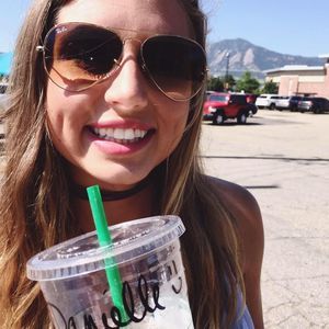 Meet your Posher, Danielle