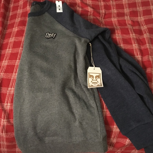 Obey sweatshirt