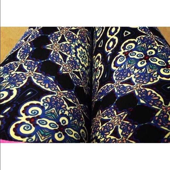 BNWT OS mandala LuLaRoe leggings