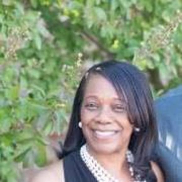 Meet your Posher, Linda - Picture 1 of 1