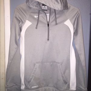 Nike Therma-fit sweatshirt