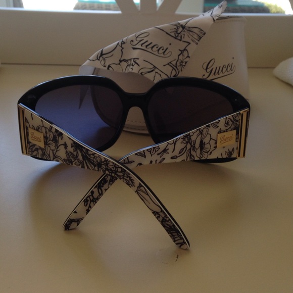 Gucci sunglasses