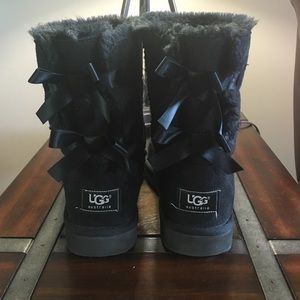 Bailey Bow Uggs