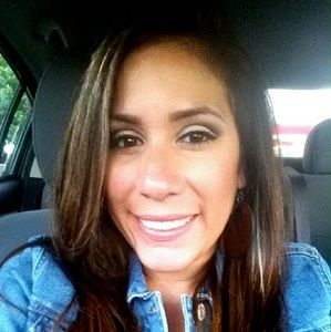 Meet your Posher, Corrina