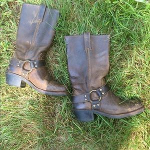 FRYE engineer harness boots