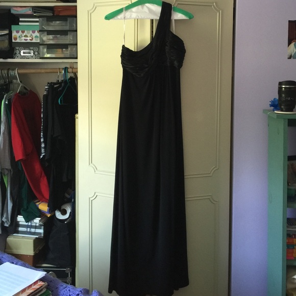 Black long prom dress