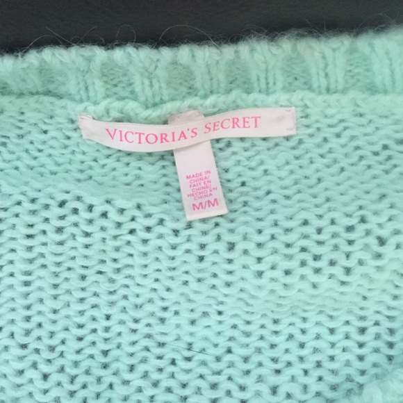 Victoria's Secret cropped wool blend sweater - Picture 2 of 2