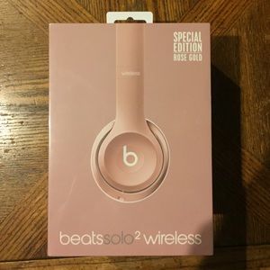Beats solo2 wireless