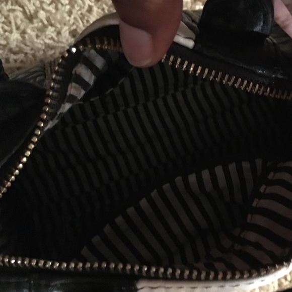 Just fab hand bag - Picture 3 of 4