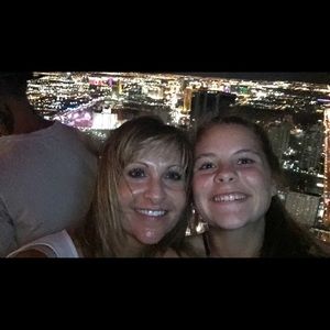 Meet your Posher, Stephanie