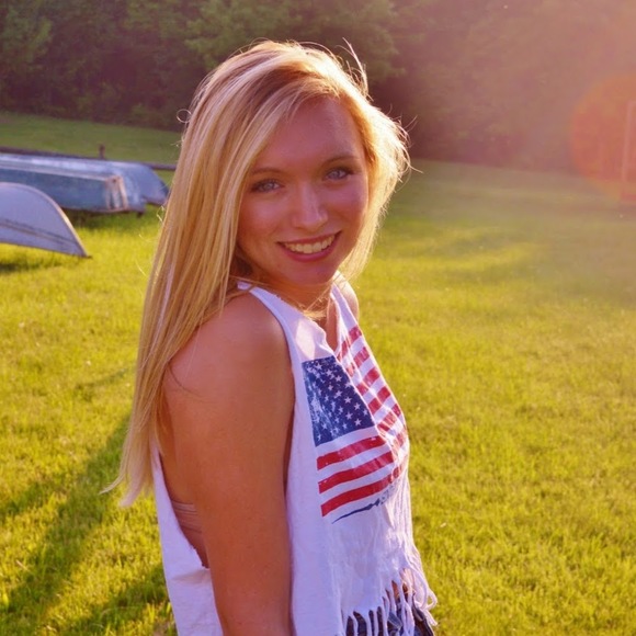 Meet your Posher, Laurel - Picture 1 of 1