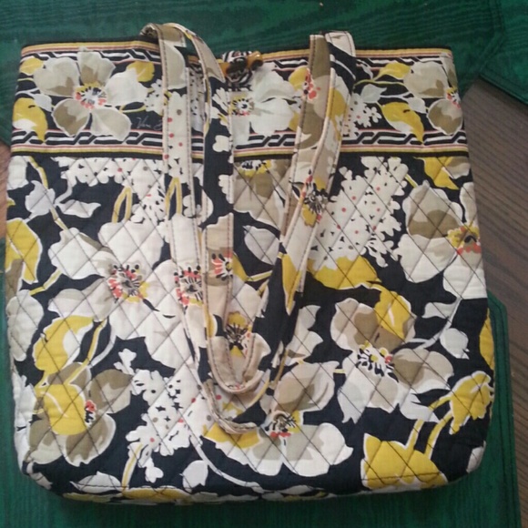 Vera Bradley tote bag