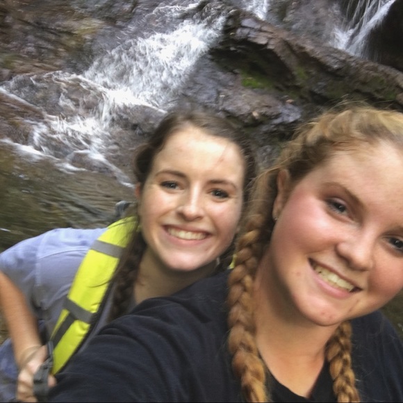 Meet your Posher, Kasey - Picture 4 of 4