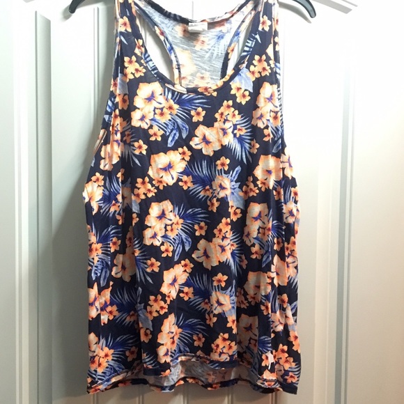 PINK Hawaiian floral tank top