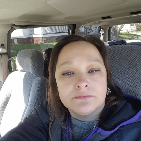 Meet your Posher, Edith - Picture 1 of 1