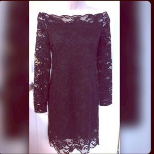 Gorgeous off the shoulder dress.