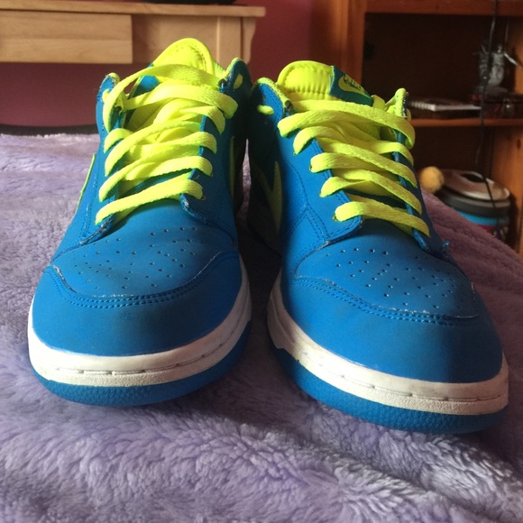 Nike Sneakers