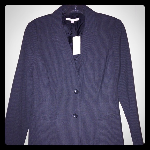 GAP Jackets & Blazers - ⭐️GAP pin striped blazer