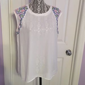 Short sleeve white blouse