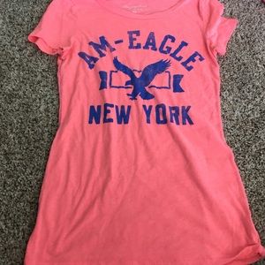 BUNDLE: American eagle and Hollister t-shirts.