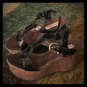 Steve Madden Caprie Wedge