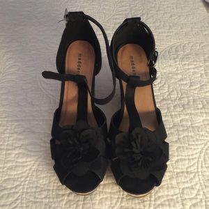 Madden Girl wedge sandals in black