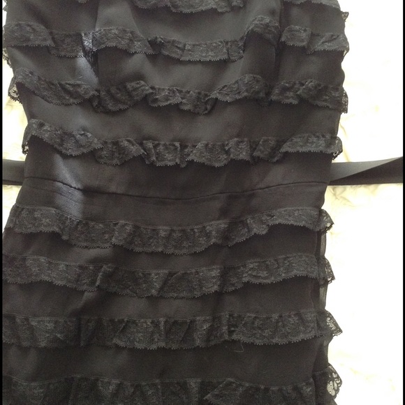Betsy Johnson black lace midi - Picture 4 of 4