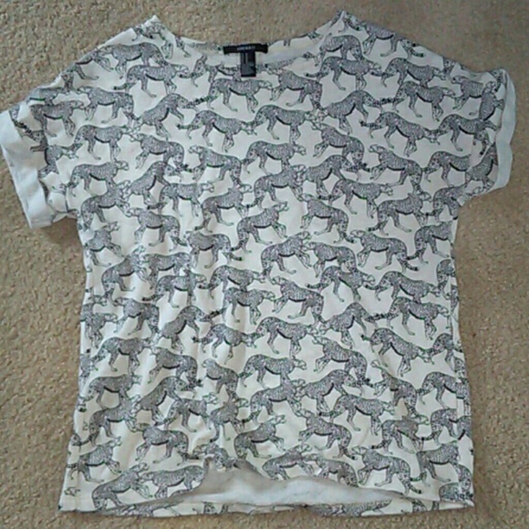 Forever 21 cheetah t shirt