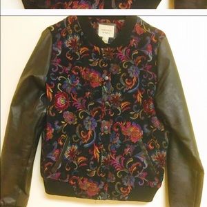 Bundled items for @carlyslee