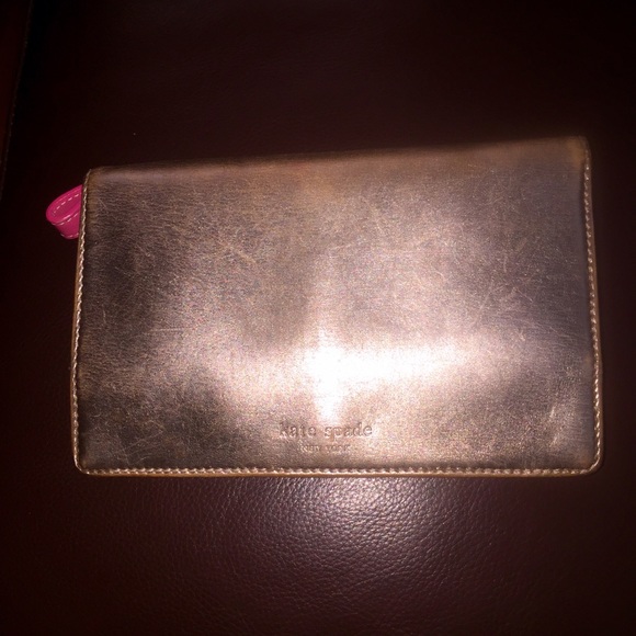 Kate Spade wallet with optional wristlet strap - Picture 1 of 4