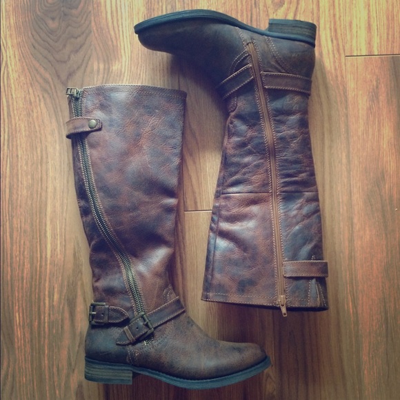 NIB Steve Madden Sinclair boots