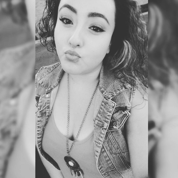 Meet your Posher, Lucy