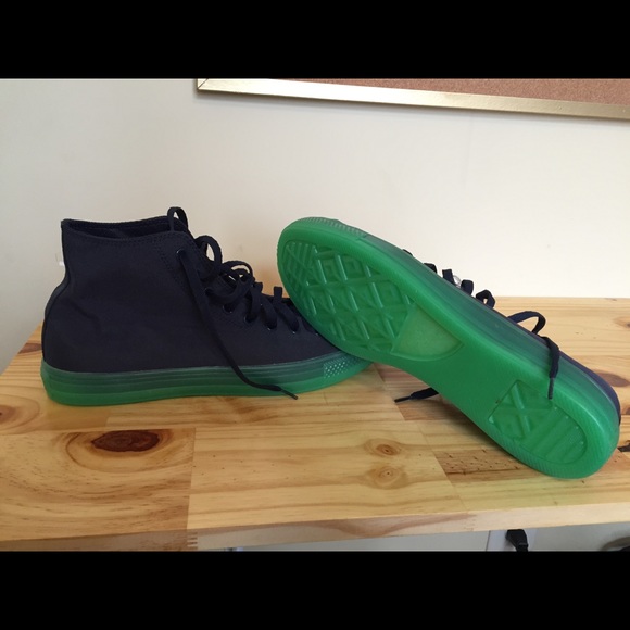Chuck Taylor converse