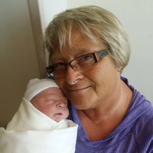 Meet your Posher, Debi