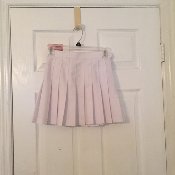tennis skirt - Picture 1 of 3