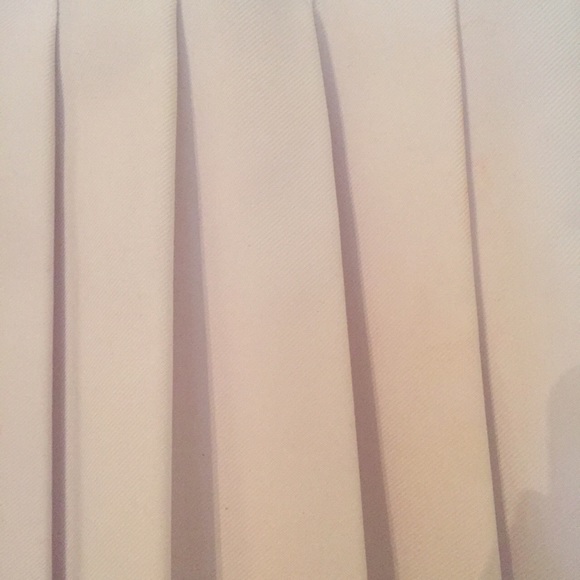 tennis skirt - Picture 2 of 3