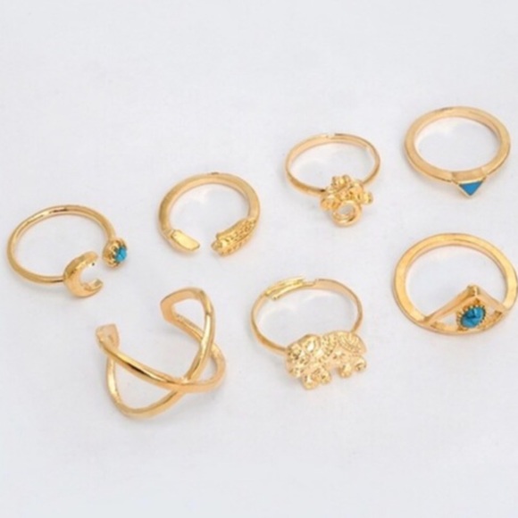 Adorable 7 piece ring set!! Brand new 🎀 - Picture 2 of 4