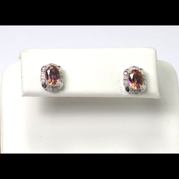14k White Gold And Diamond Stud Earrings W/Stone - Picture 1 of 3