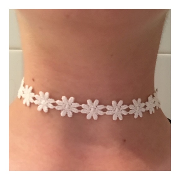 Flowery Choker